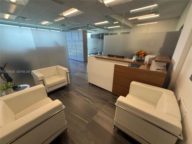 5 of 26 - 800 Se 4th Avenue #806, Hallandale Beach, FL