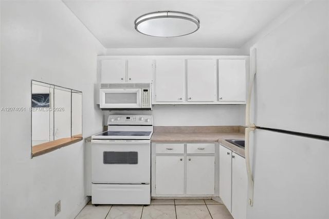 3 of 22 - 2731 N Pine Island Road #205, Sunrise, FL