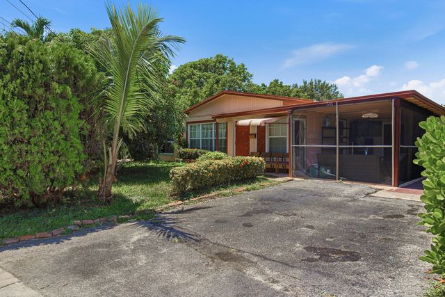 5 of 38 - 691 Nw 20th Court, Pompano Beach, FL