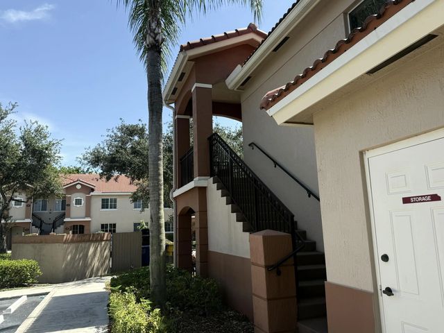 4 of 25 - 3505 Briar Bay Boulevard #apt 206, West Palm Beach, FL