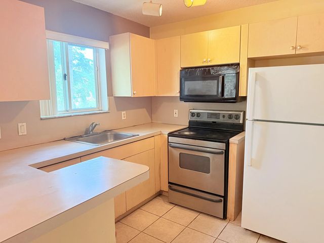 5 of 25 - 3505 Briar Bay Boulevard #apt 206, West Palm Beach, FL