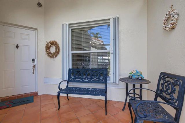 2 of 44 - 5026 Prairie Dunes Village Circle, Lake Worth, FL