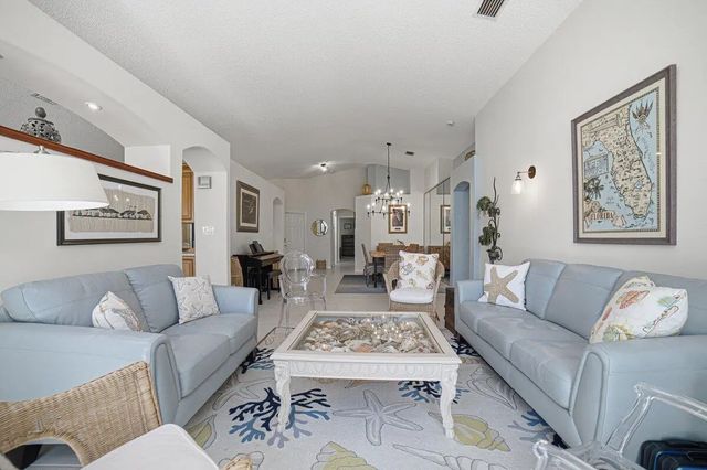 4 of 44 - 5026 Prairie Dunes Village Circle, Lake Worth, FL