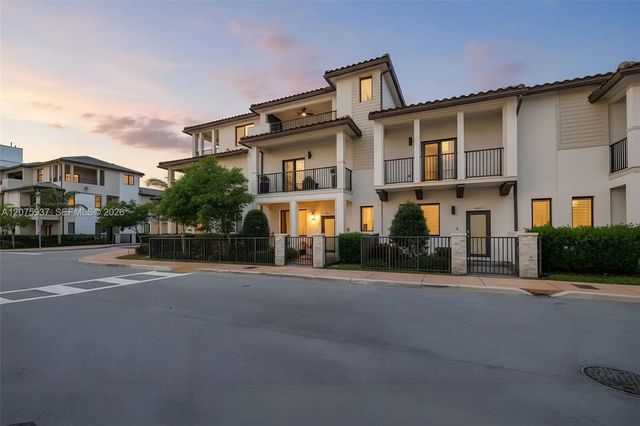 4256 Nw 83rd Avenue, Doral