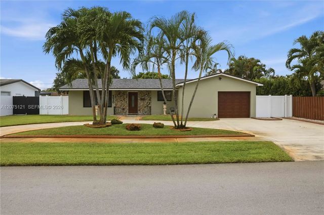 6620 Sw 6th Street, Pembroke Pines