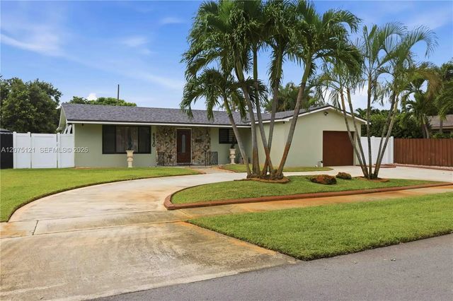 3 of 44 - 6620 Sw 6th Street, Pembroke Pines, FL