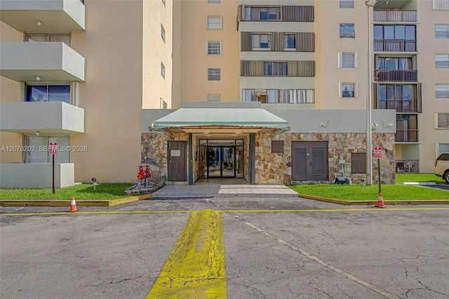 3 of 15 - 5055 Nw 7th Street #112, Miami, FL