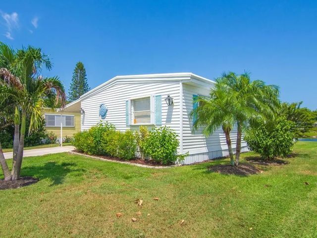 44 Village Lane, Jensen Beach
