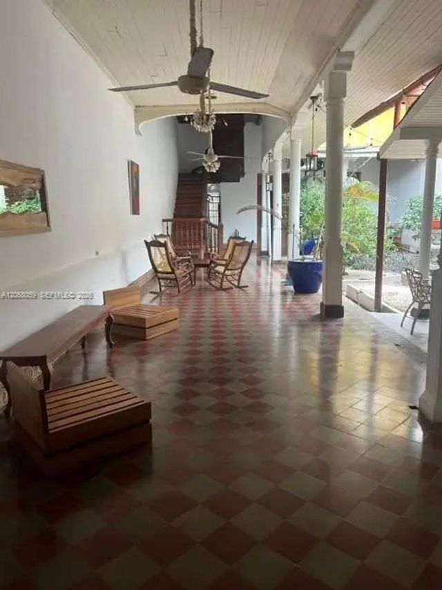 4 of 24 - 203 Ne Calle Estrada, , 