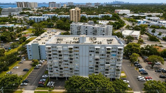 1470 Ne 125th Terrace #202, North Miami
