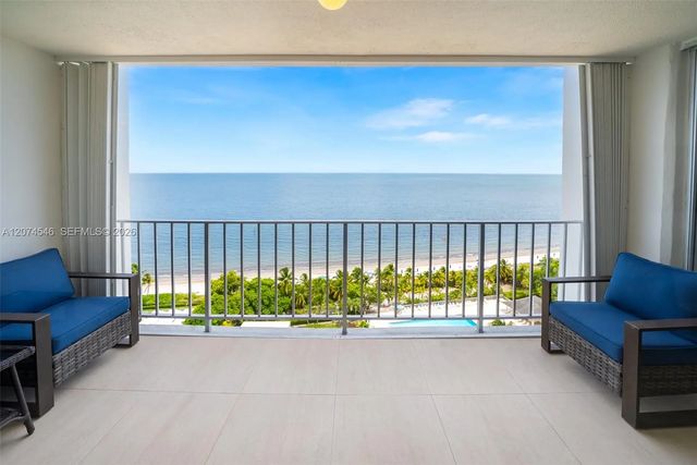 5 of 39 - 881 Ocean Drive #16f, Key Biscayne, FL