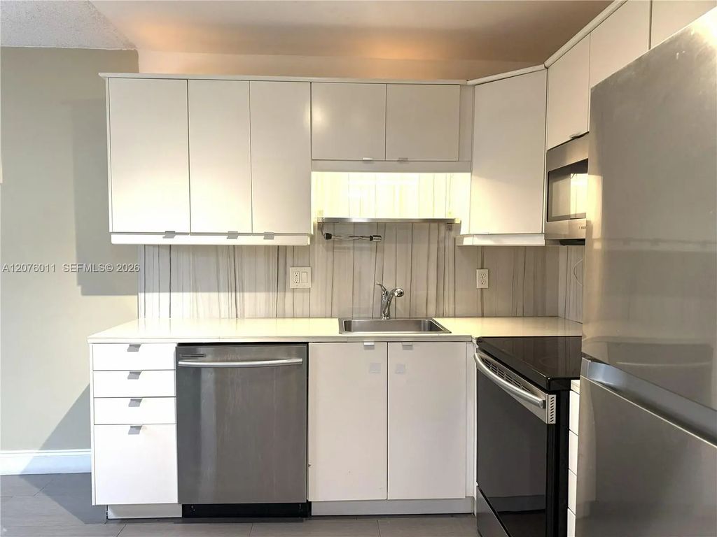 257 S Cypress Road #416, Pompano Beach