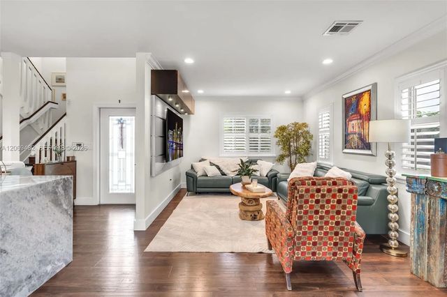 4 of 29 - 20922 Sw 88th Place, Cutler Bay, FL