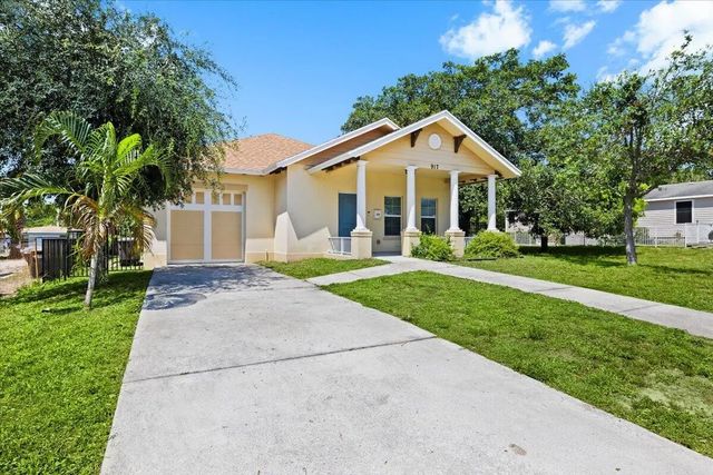 3 of 28 - 917 14th Street, West Palm Beach, FL