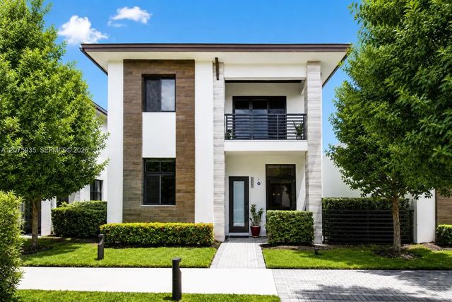 4318 Nw 81st Avenue, Doral