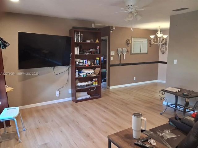 3 of 27 - 6359 Sw 2nd Street, Margate, FL