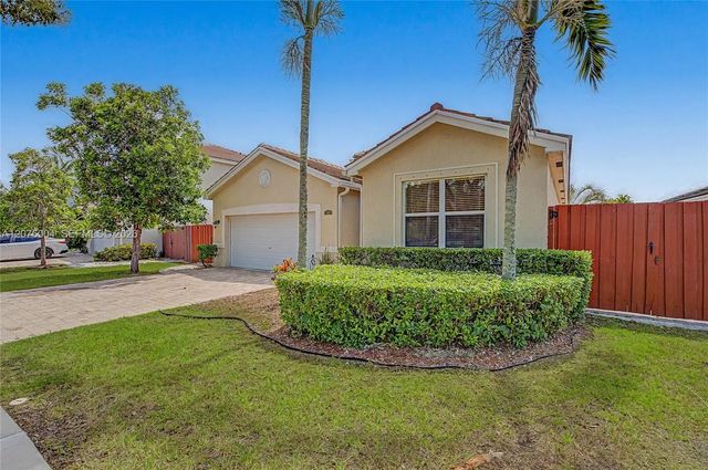 2 of 31 - 527 Se 31st Avenue, Homestead, FL