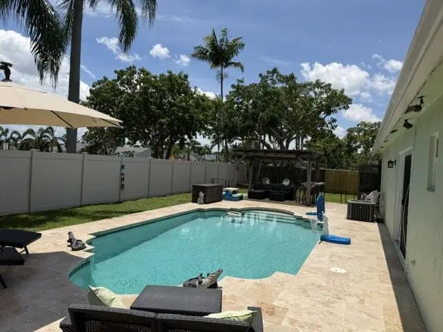 3 of 27 - 924 Cumberland Terrace, Davie, FL