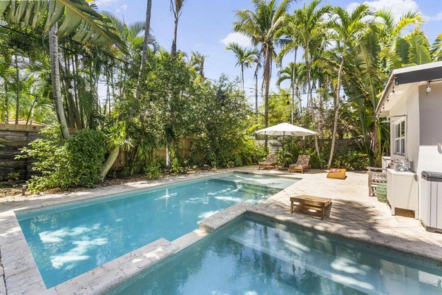 3 of 41 - 1627 Ne 17th Avenue, Fort Lauderdale, FL