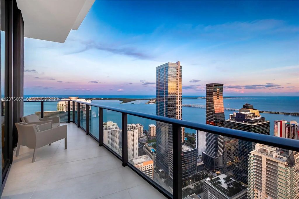 1300 Se Miami Avenue #uph3, Miami
