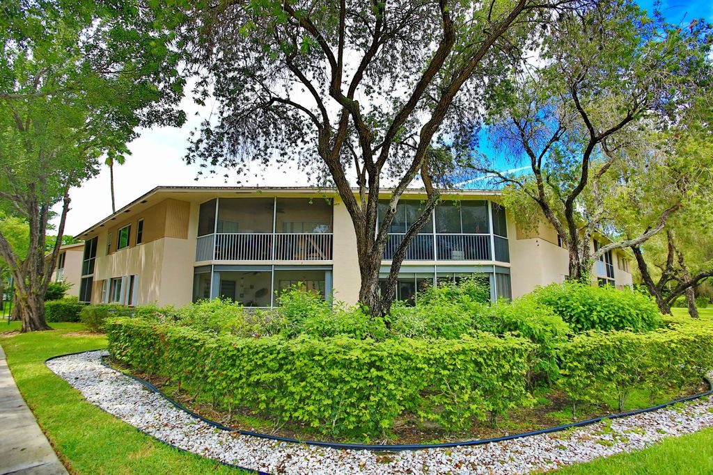 7553 Trent Drive #211, Tamarac