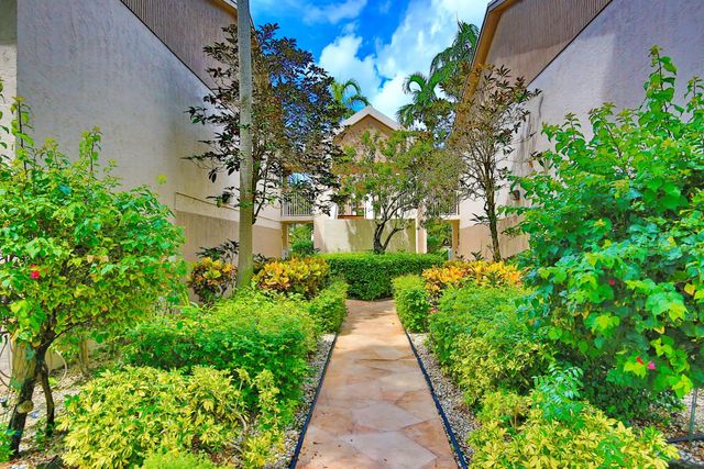 5 of 42 - 7553 Trent Drive #211, Tamarac, FL