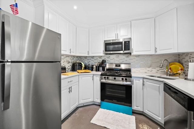 2 of 45 - 6296 Carthage Circle N, Greenacres, FL