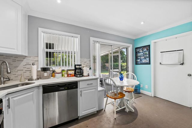 3 of 45 - 6296 Carthage Circle N, Greenacres, FL