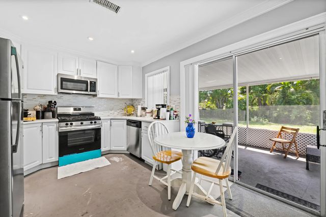4 of 45 - 6296 Carthage Circle N, Greenacres, FL