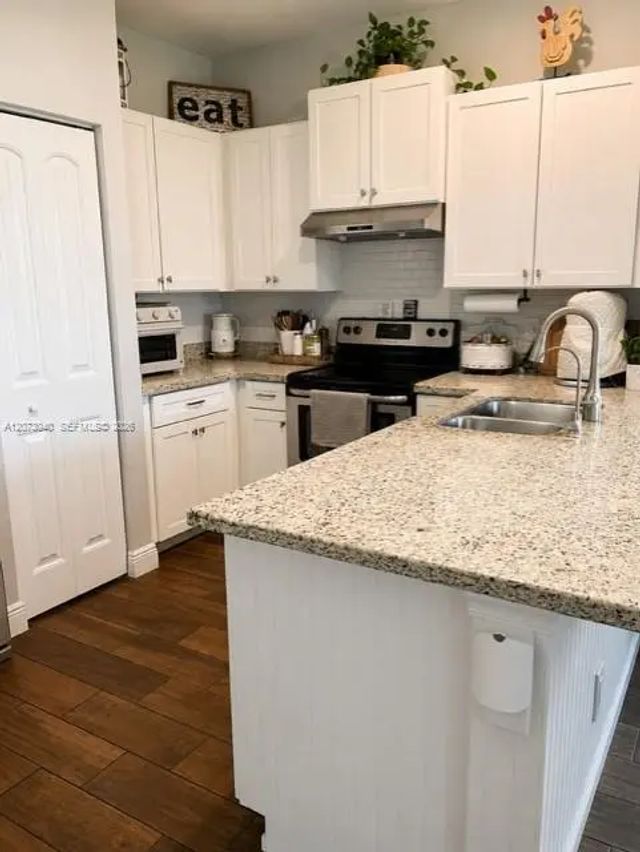 4 of 30 - 1194 Paisley Court, Lake Worth, FL