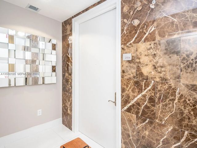 3 of 40 - 15901 Collins Avenue #2504, Sunny Isles Beach, FL