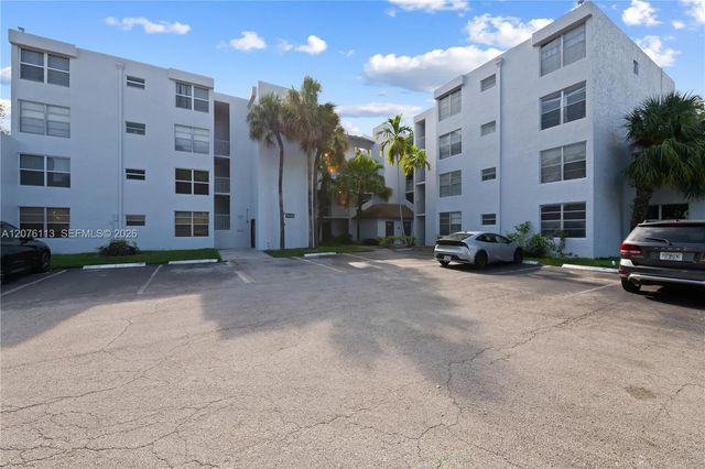 2 of 16 - 9400 Live Oak Place #305, Davie, FL