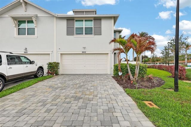 5610 Se Edgewater Circle, Stuart
