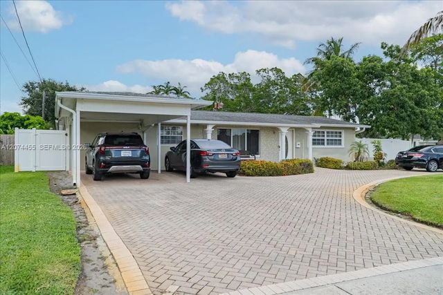 5561 Sw 13th Street, Plantation
