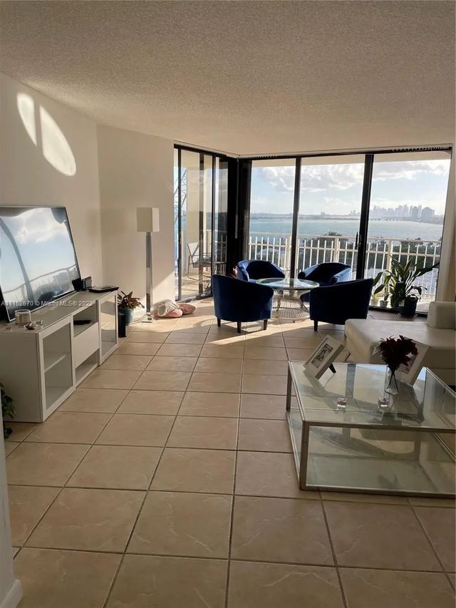 2 of 9 - 4000 Towerside Terrace #1104, Miami, FL