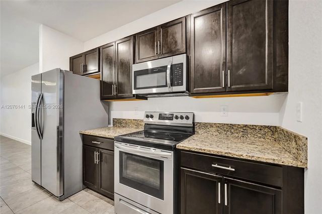 5 of 57 - 2805 Sw 17 Avenue #0, Fort Lauderdale, FL