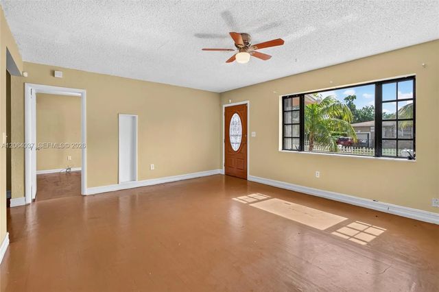 5 of 30 - 17950 Nw 6th Court, Miami Gardens, FL