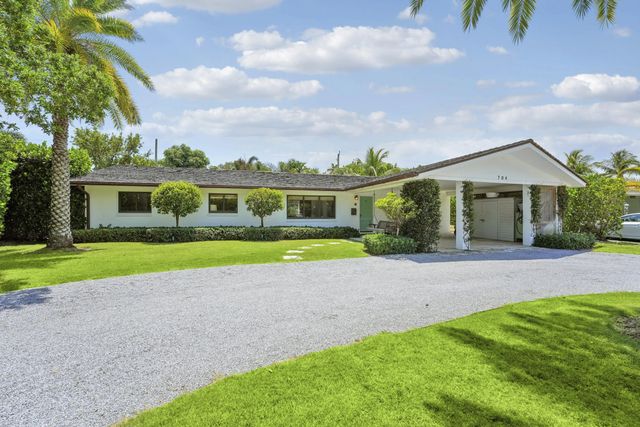 704 Pelican Way, North Palm Beach