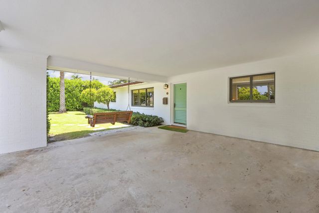 3 of 49 - 704 Pelican Way, North Palm Beach, FL