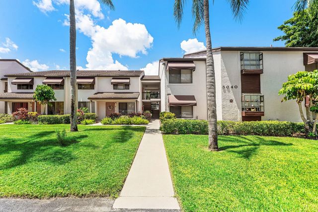 5040 Rose Hill Drive #206, Boynton Beach