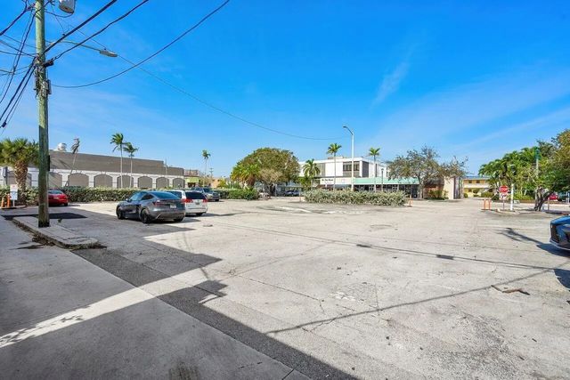 4 of 5 - 601 Lucerne Avenue, Lake Worth Beach, FL