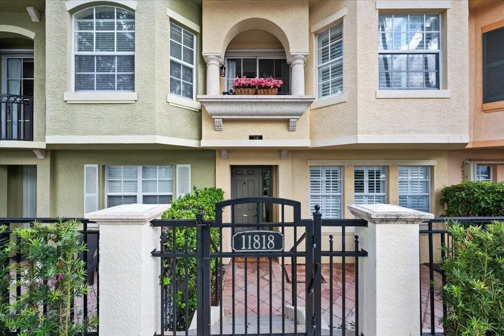 11818 Valencia Gardens Avenue, Palm Beach Gardens