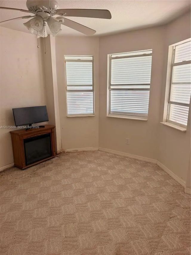 2 of 6 - 921 Redwood Street, Daytona Beach, FL