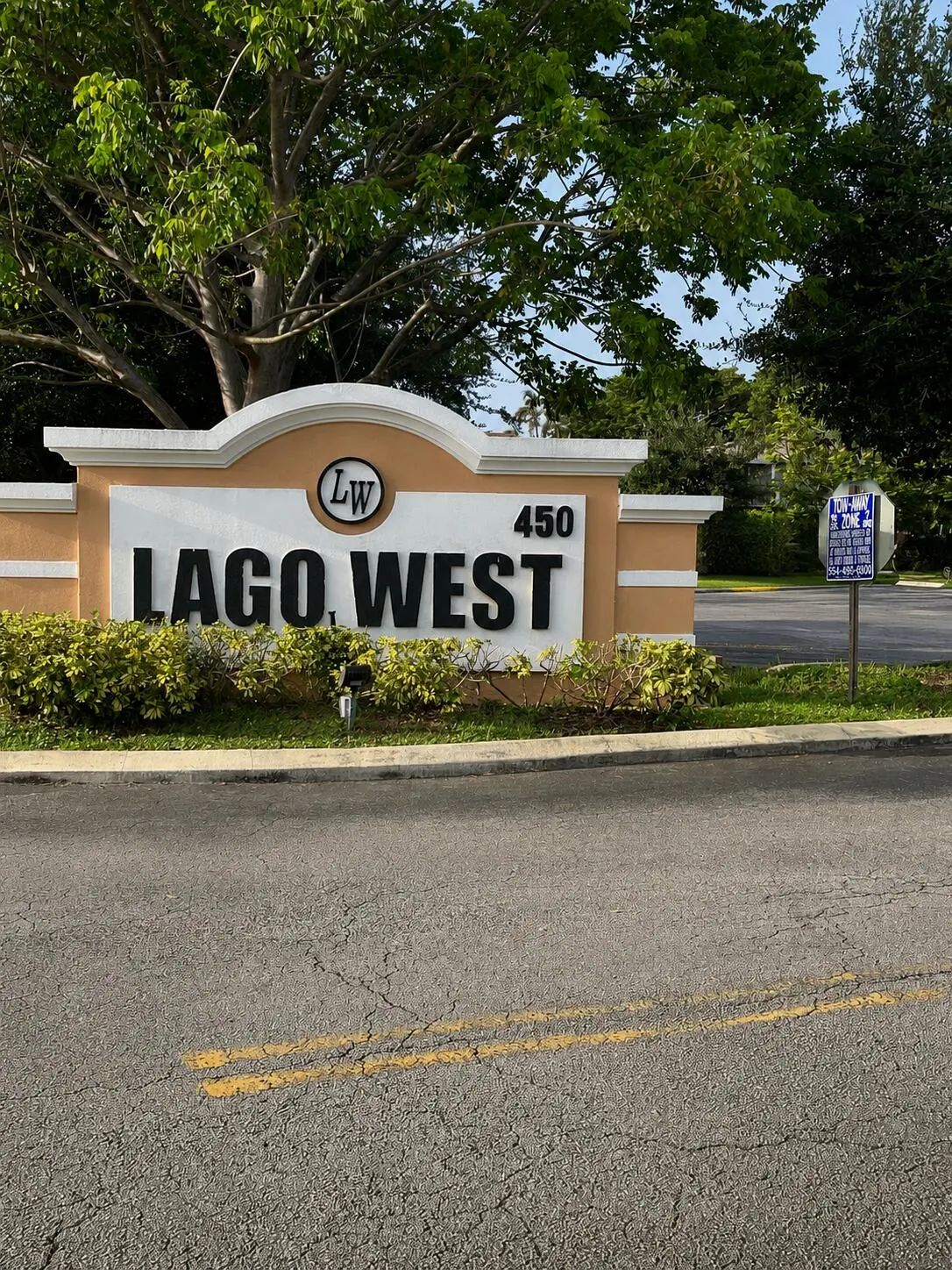 450 Commodore Drive #106, Plantation