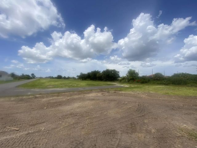 3 of 5 - 1011 Ne 23rd Street, Cape Coral, FL