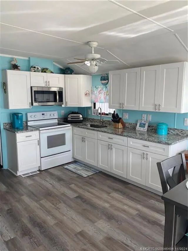 3 of 22 - 664 Nettles Boulevard, Jensen Beach, FL
