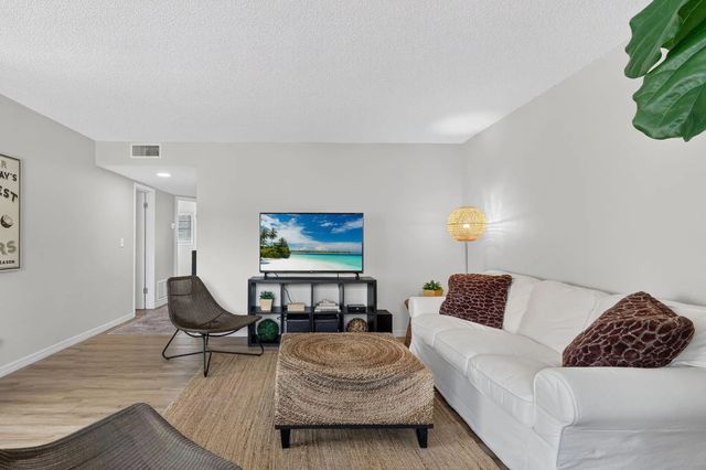 3 of 34 - 2929 Se Ocean Boulevard #108-5, Stuart, FL