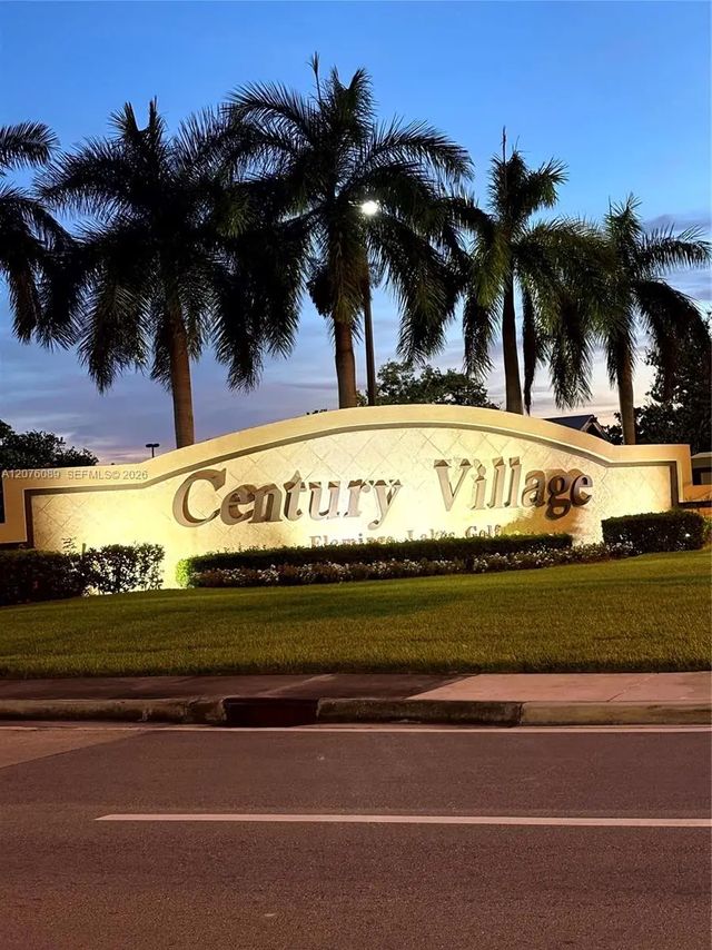 13105 Sw 16 Court #105l, Pembroke Pines