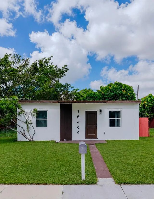 2 of 31 - 16400 Nw 23rd Court, Miami Gardens, FL