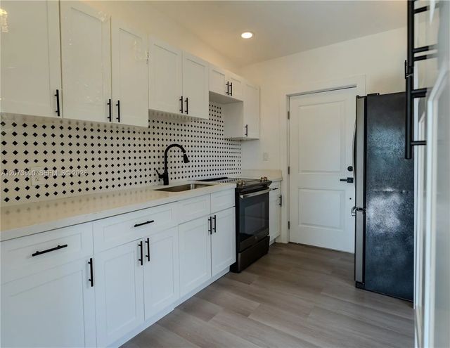 4 of 31 - 16400 Nw 23rd Court, Miami Gardens, FL